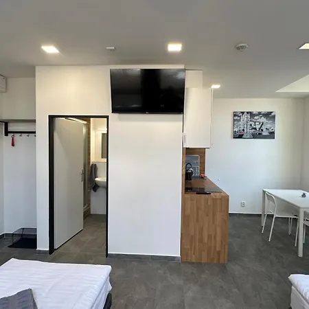 Apartahotel Hangar 3*