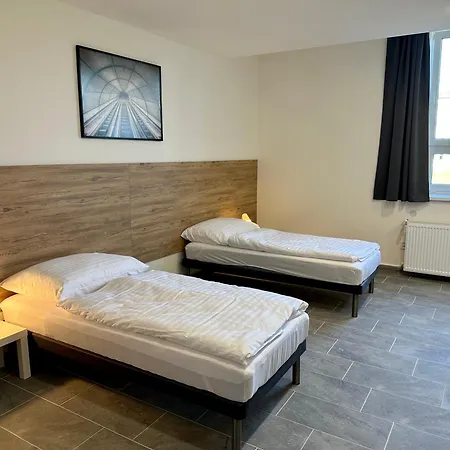 Hangar Aparthotel